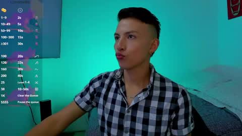 Snapshot of hot_latin_temptation chatting on May 2026 01:34:02 AM Alejandro online show from May 2026 01:34:02 AM