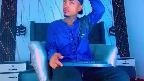 SEXY COUPLE  online show from February 2026 12:34:02 PM