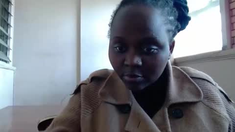 Linah online show from November 2025 09:52:01 AM