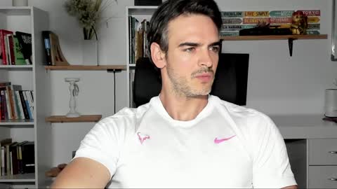 Snapshot of hot_martin25 chatting on December 2024 11:34:02 PM Martin online show from December 2024 11:34:02 PM