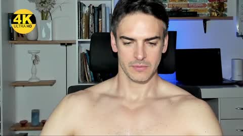 Snapshot of hot_martin25 chatting on January 2025 07:01:02 PM Martin online show from January 2025 07:01:02 PM