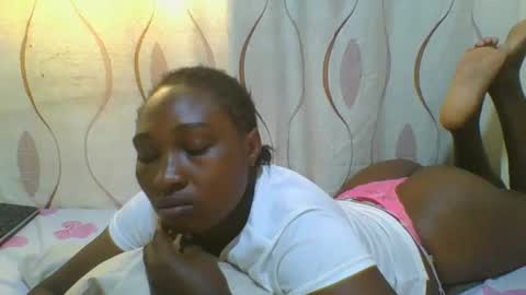 Snapshot of hot_masha chatting on February 2025 05:05:02 AM hot_masha online show from February 2025 05:05:02 AM