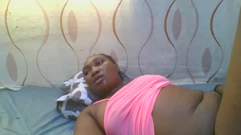 Snapshot of hot_masha chatting on February 2025 05:33:01 AM hot_masha online show from February 2025 05:33:01 AM