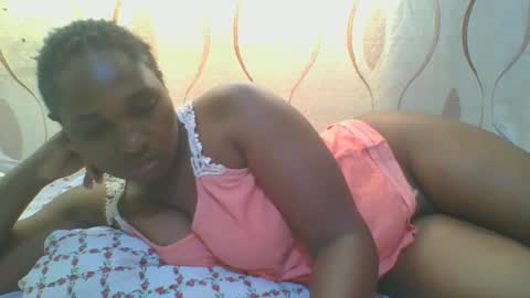 Snapshot of hot_masha chatting on February 2025 06:26:02 AM hot_masha online show from February 2025 06:26:02 AM