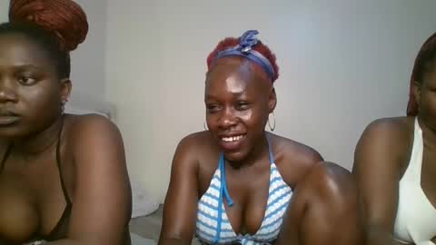 Snapshot of hot_petite1 chatting on November 2025 08:53:01 PM Hot petite online show from November 2025 08:53:01 PM