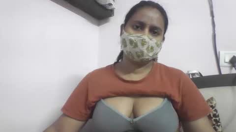 Snapshot of hot_tanvi chatting on April 2026 11:37:01 AM Tanvi online show from April 2026 11:37:01 AM