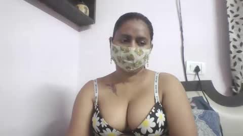 Snapshot of hot_tanvi chatting on April 2026 05:10:01 AM Tanvi online show from April 2026 05:10:01 AM