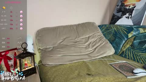 Snapshot of hot_thumbelina chatting on December 2024 03:26:02 AM Hot Thumbelina online show from December 2024 03:26:02 AM