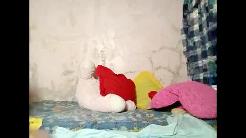 hot_warrios247 online show from February 2025 06:59:01 PM