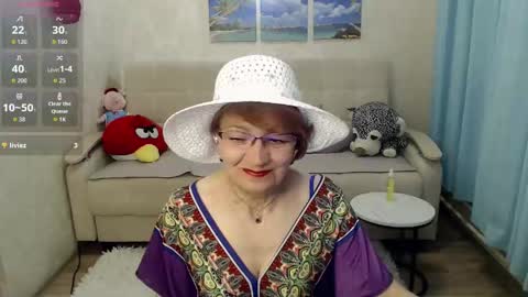 Sofia online show from May 2026 01:07:02 PM
