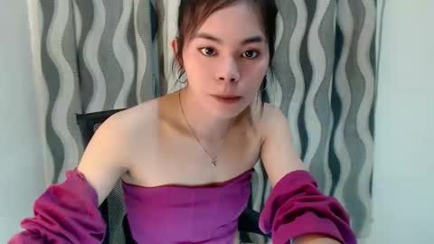 Yanna online show from May 2026 01:08:01 PM