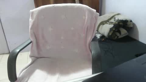 Snapshot of hotandpower10 chatting on November 2025 02:22:02 AM Hot and PowerHOPE U MISS ME online show from November 2025 02:22:02 AM