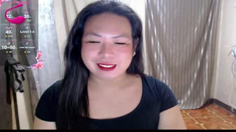 Snapshot of hotasian_mama chatting on July 2026 11:05:02 AM Grace online show from July 2026 11:05:02 AM