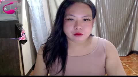 Snapshot of hotasian_mama chatting on July 2026 08:40:02 AM Grace online show from July 2026 08:40:02 AM