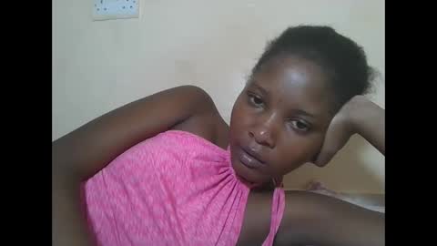 Snapshot of hotbabbee chatting on February 2026 07:18:01 PM love online show from February 2026 07:18:01 PM