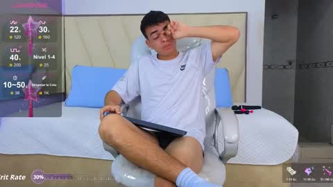 hotboy21_ online show from November 2025 03:39:01 AM