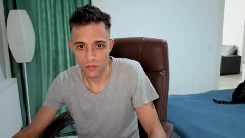 Snapshot of hotboyshorny chatting on March 2026 09:25:01 AM Hotboyshorny online show from March 2026 09:25:01 AM