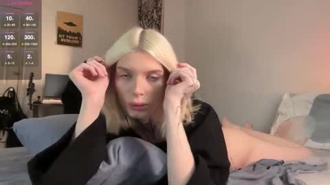 Snapshot of hotchubently chatting on September 2025 09:44:01 AM hotchubently online show from September 2025 09:44:01 AM