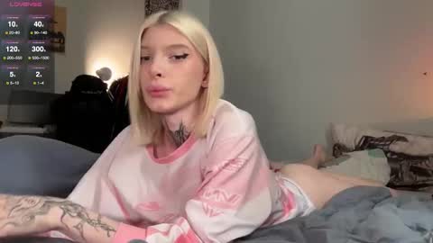 Snapshot of hotchubently chatting on October 2025 08:42:02 AM hotchubently online show from October 2025 08:42:02 AM