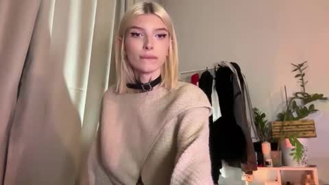 Snapshot of hotchubently chatting on October 2025 03:25:02 PM hotchubently online show from October 2025 03:25:02 PM