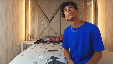 hotcouple_222 online show from April 2026 01:38:02 PM