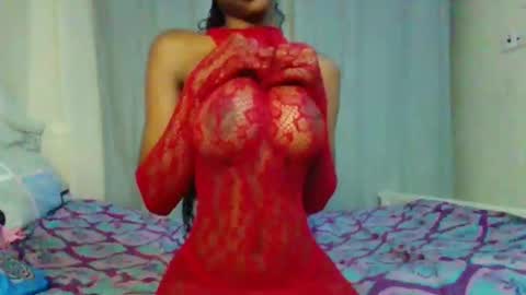 hotfalling706077 online show from December 2024 02:06:02 AM