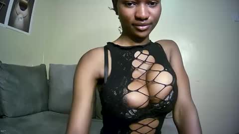 hotfalling706077 online show from January 2025 07:06:02 AM
