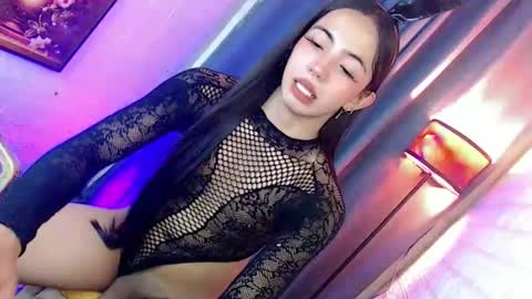 hotfucking_queen1111 online show from November 2025 01:23:01 PM