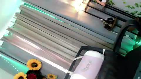 hotgirl_krisxx online show from October 2025 06:04:01 AM