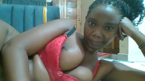Snapshot of hotgodees chatting on June 2026 06:39:02 PM Queen online show from June 2026 06:39:02 PM