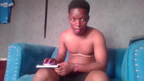 Snapshot of hotguyy001 chatting on March 2025 09:55:01 AM hotguyy001 online show from March 2025 09:55:01 AM