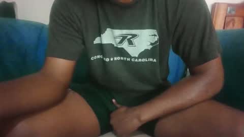 Snapshot of hotguyy001 chatting on September 2025 05:56:01 AM hotguyy001 online show from September 2025 05:56:01 AM