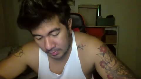 Snapshot of hothunkybear23 chatting on December 2024 10:11:02 AM Khel online show from December 2024 10:11:02 AM