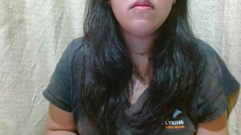 hotiemorenagurl18 online show from October 2025 12:41:02 AM