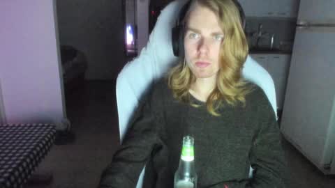 Snapshot of hotinhell666 chatting on December 2024 06:28:01 PM Hikikomori Alex online show from December 2024 06:28:01 PM