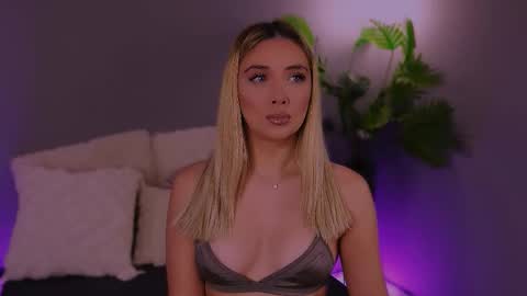 Snapshot of hotjessxx chatting on November 2025 04:36:01 AM Maria online show from November 2025 04:36:01 AM