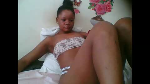 Snapshot of hotjeylee chatting on October 2025 05:31:02 AM LOYCE online show from October 2025 05:31:02 AM