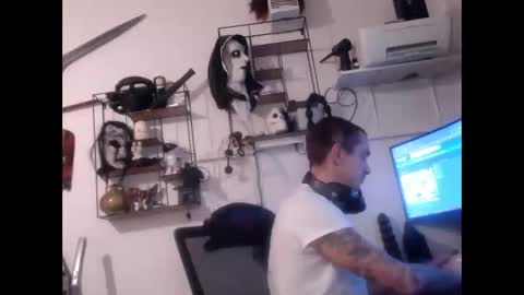 Snapshot of hotkinkytat chatting on February 2025 11:19:02 PM hotkinkytat online show from February 2025 11:19:02 PM