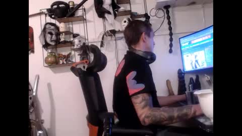 Snapshot of hotkinkytat chatting on March 2025 10:45:02 PM hotkinkytat online show from March 2025 10:45:02 PM