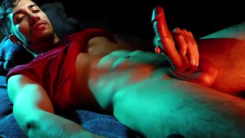 Hotlatinking online show from December 2024 01:18:01 AM