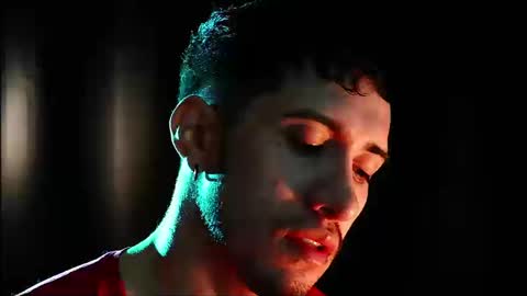 Hotlatinking online show from September 2025 08:31:01 PM