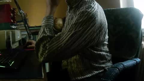 Snapshot of hotleopold chatting on January 2026 03:28:02 PM hotleopold online show from January 2026 03:28:02 PM