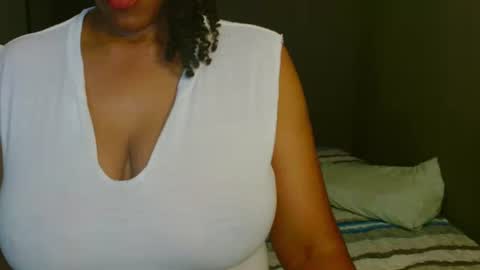 hotlilya online show from April 2026 04:32:01 PM