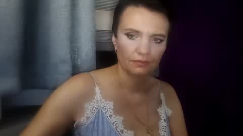 Snapshot of hotmamaqueen234 chatting on August 2026 10:23:01 PM hotmamaqueen234 online show from August 2026 10:23:01 PM