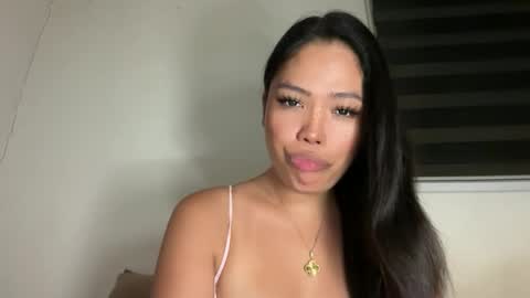 Snapshot of hotmermaidts chatting on November 2025 06:18:02 PM Eva online show from November 2025 06:18:02 PM