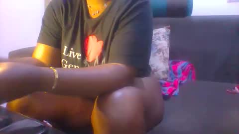 hotrinnah online show from October 2025 08:26:01 PM