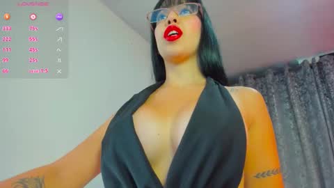 hotsecretary2 online show from January 2026 11:49:01 AM