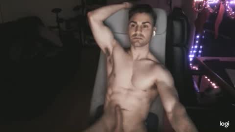 hotstud4uu online show from February 2026 12:07:01 AM