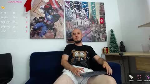 hott_asses online show from December 2024 05:50:02 PM