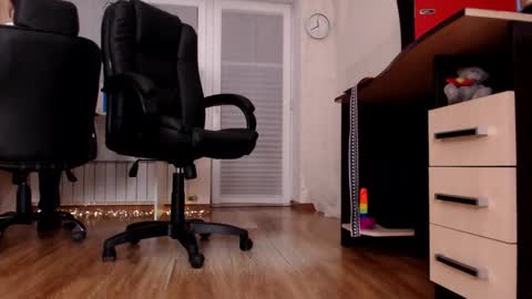 Snapshot of hottdoll611 chatting on October 2025 08:38:02 PM CassieAndDonald online show from October 2025 08:38:02 PM